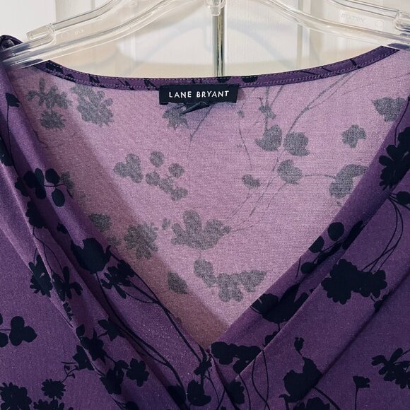 Lane Bryant Pullover Top in Purple with Black Floral Design (14/16) - Picture 4 of 7